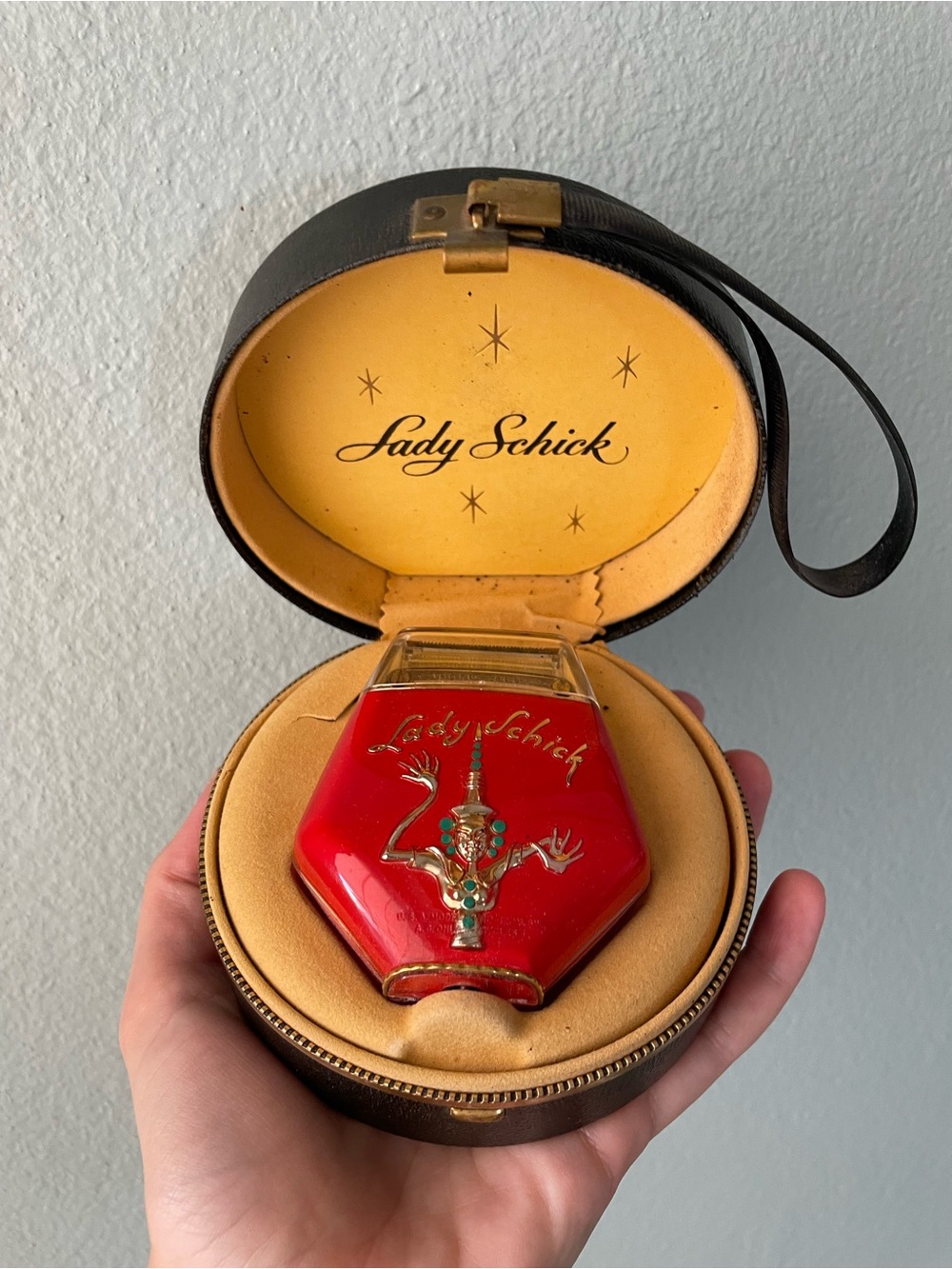 Schick | Lady Schick Vintage 1950s Electric Shaver in Hatbox Case